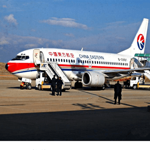 长治王村机场空运航空快运业稳步发展的原因是什么？